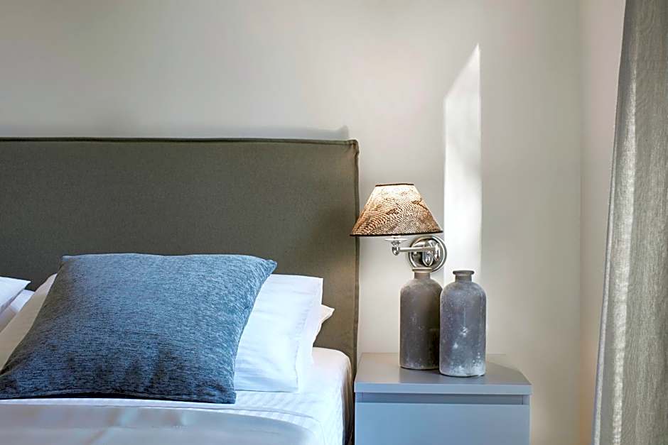 The Gardens Gallery Hotel