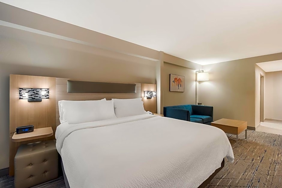 Holiday Inn Express & Suites - Lexington By IHG