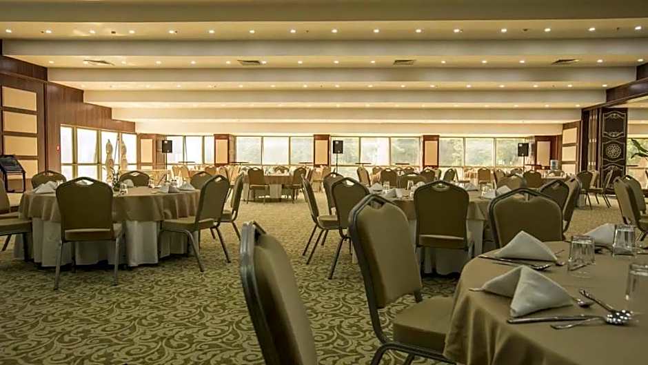 Sarot Thermal Palace Tatil Köyü