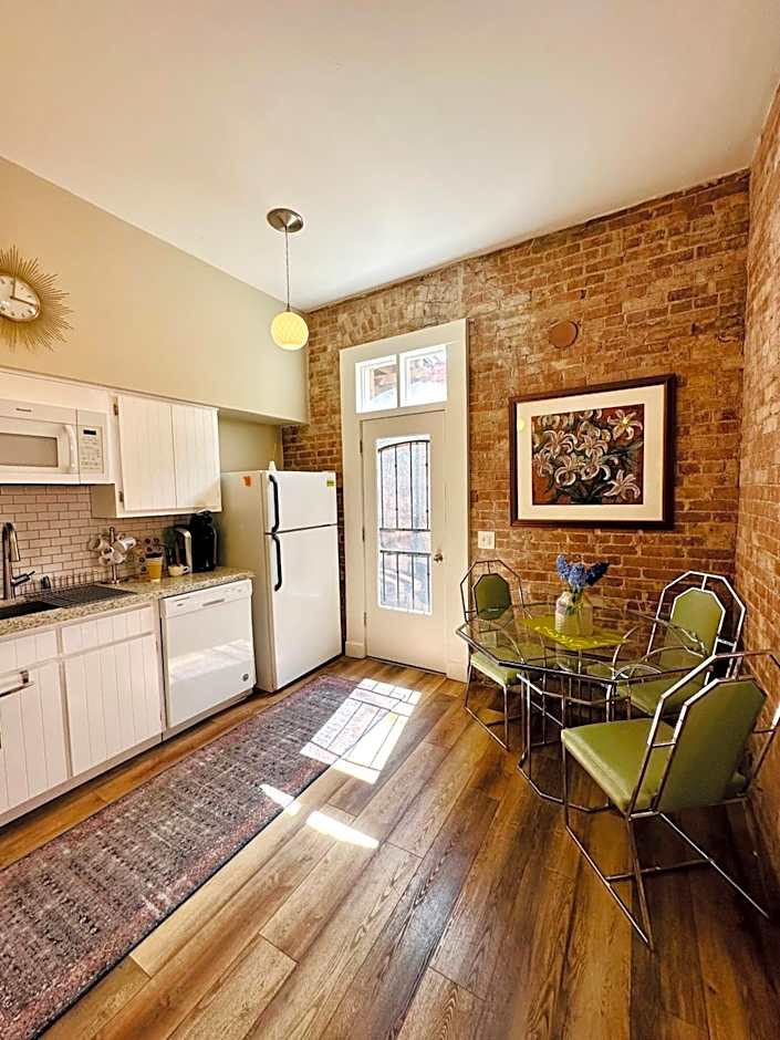Bisbee Brownstone Suites
