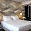 Azur Hotel