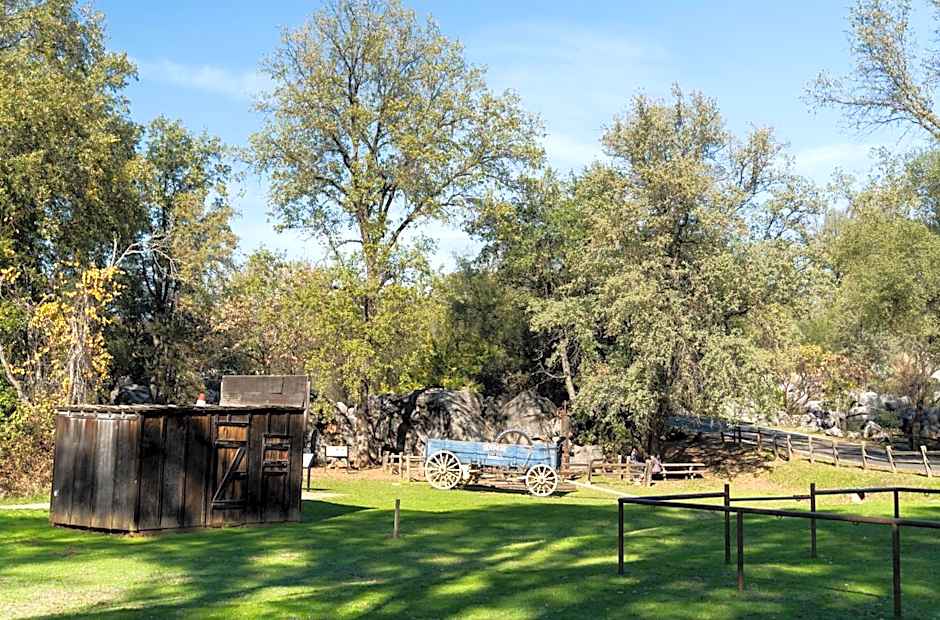 Historic Sonora Inn