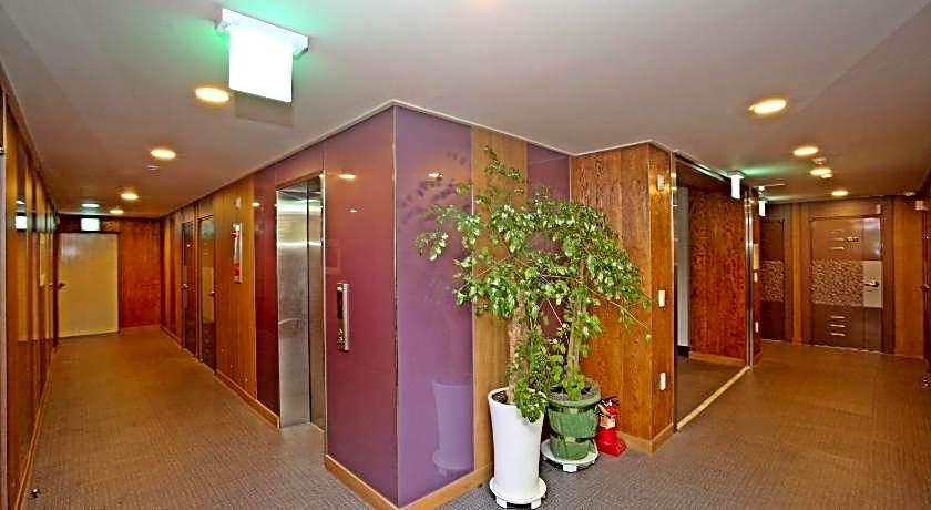 Champion Hotel