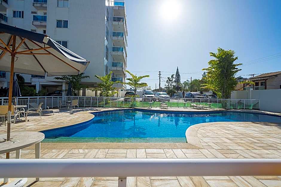 Ap. Alto padrão Costa Azul 200m da praia | ROTR304