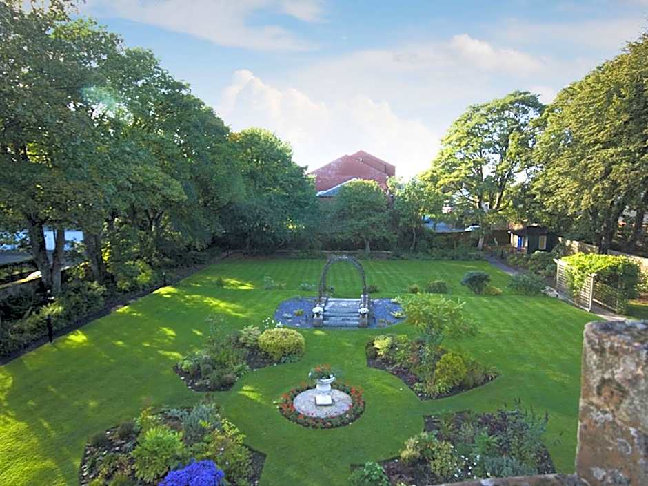 Savoy Park Hotel
