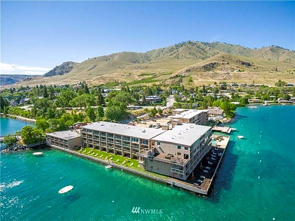 Grandview Lake Chelan- Waterfront View, Pool, Hot tub, Golf, 1 Min To Downtown