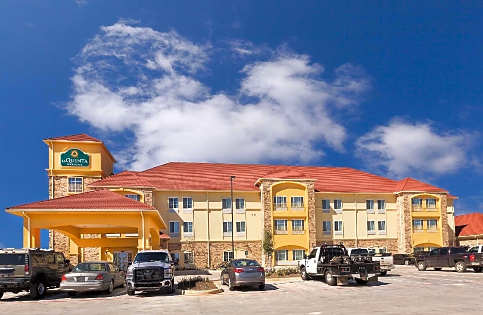La Quinta Inn & Suites by Wyndham Floresville