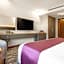 Lilium Hotel & Suites