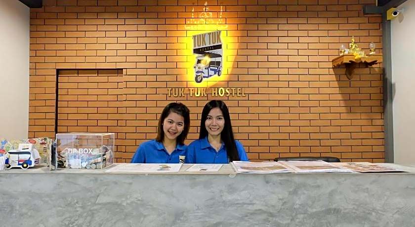 Tuk Tuk Hostel