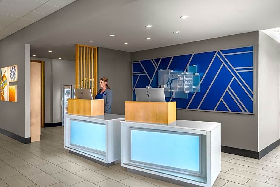Holiday Inn Express & Suites Salem North-Keizer By IHG
