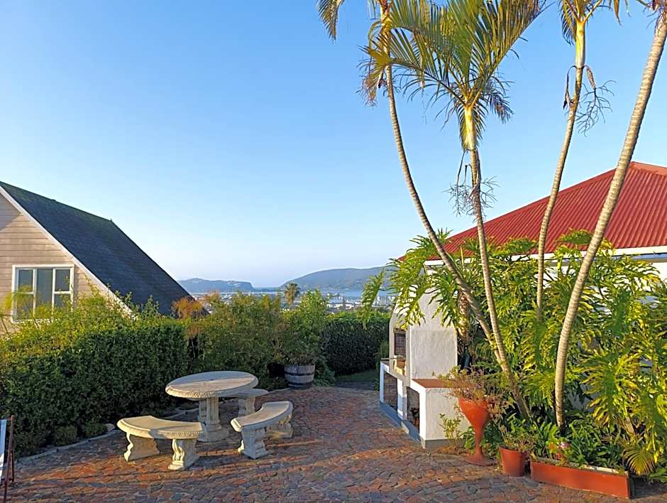 Guinea Fowl Lodge - Lagoon & Heads View B&B, Central Knysna