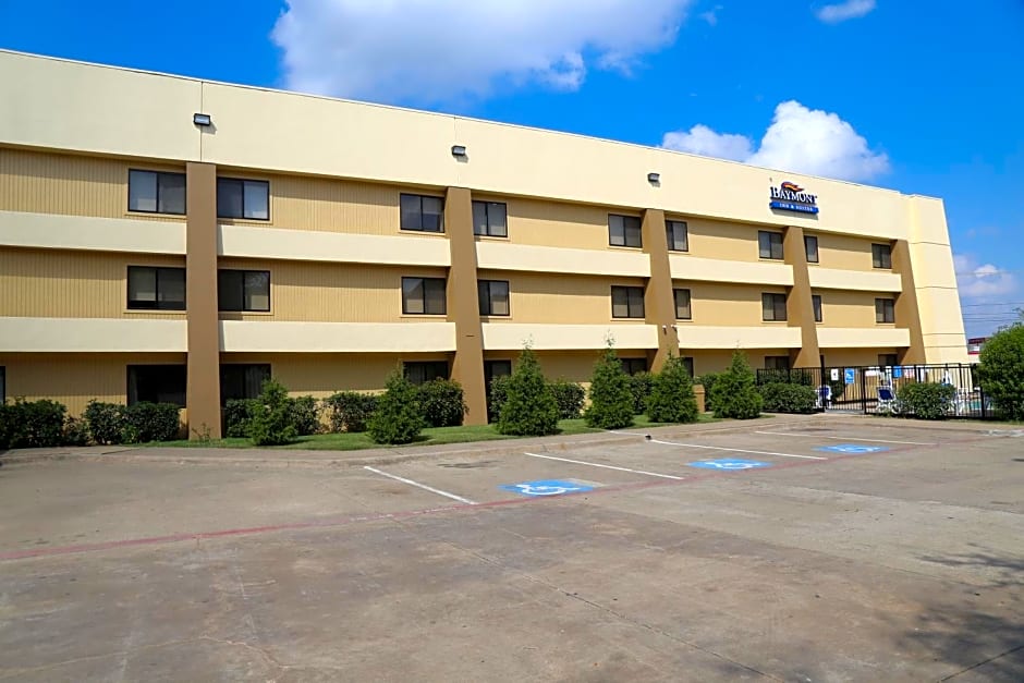 Baymont by Wyndham Plano