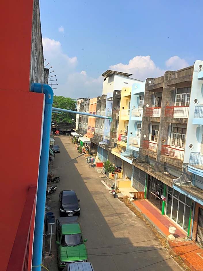 SMILE HOME GUESTHOUSE