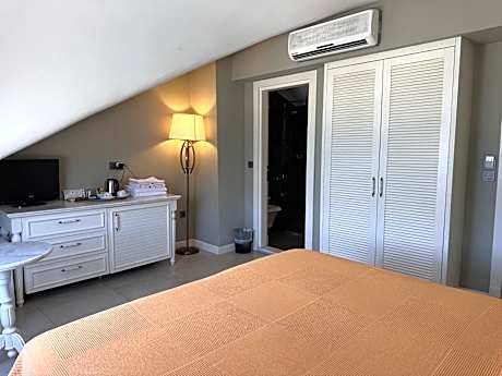 Deluxe Double Room with Sea View