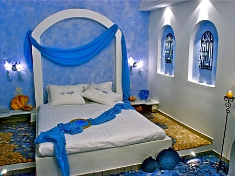 Executive Suite Whirlpool Bathtub