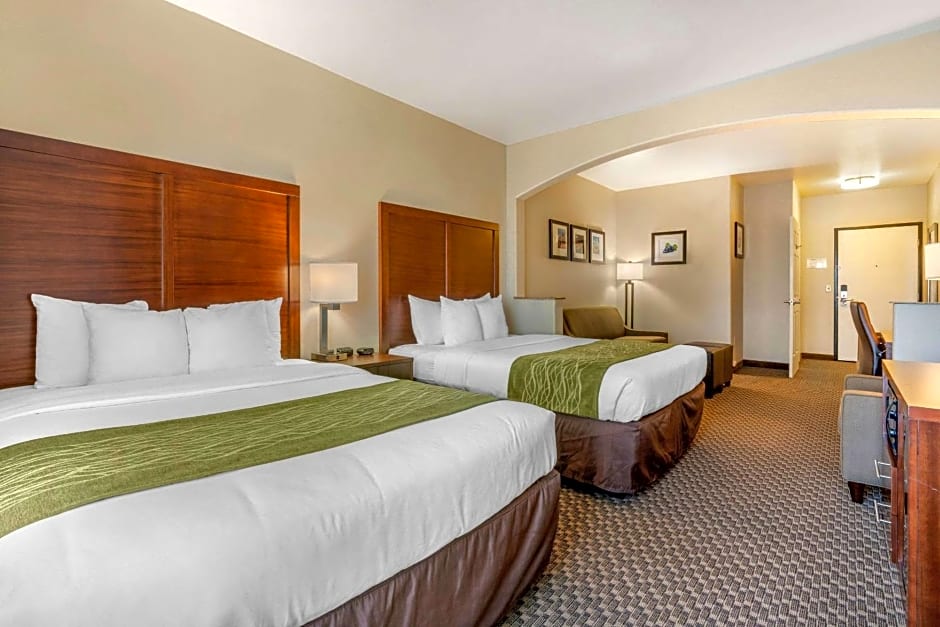 Comfort Inn and Suites Galt - Lodi North