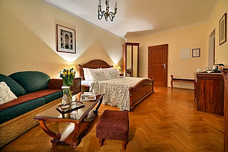 standard double or twin room