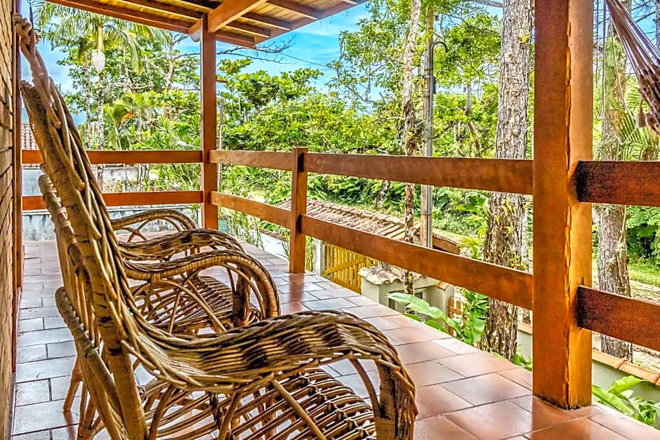House with garden and barbecue near the beach