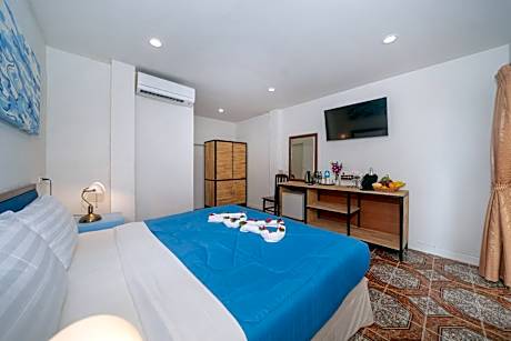 Standard Double Room with Seaview