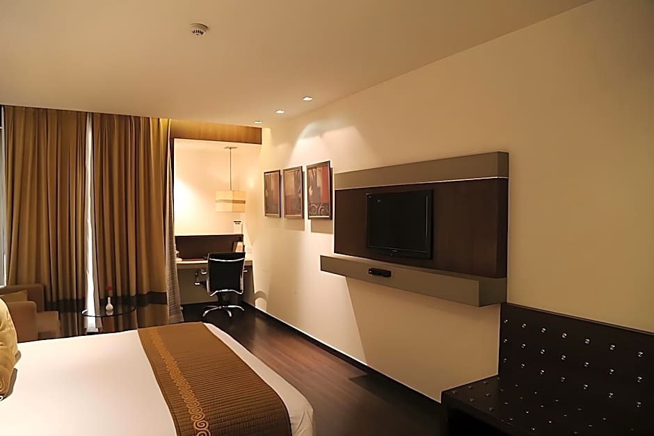 Shervani Hotel Nehru Place