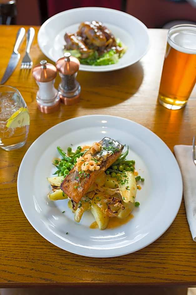 The Peacock at Barlow