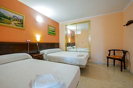 Triple Room (3 Adults)