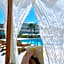Adelais Bay Hotel