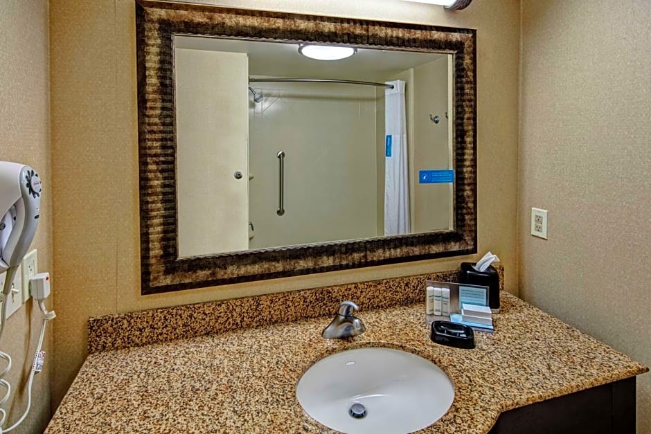 Hampton Inn By Hilton Roanoke Rapids