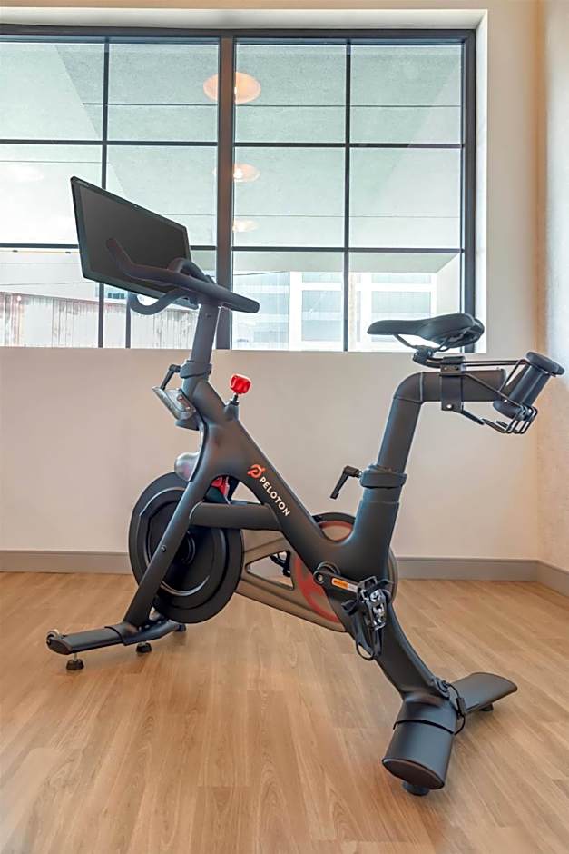 Cambria Hotel Denver Downtown RiNo