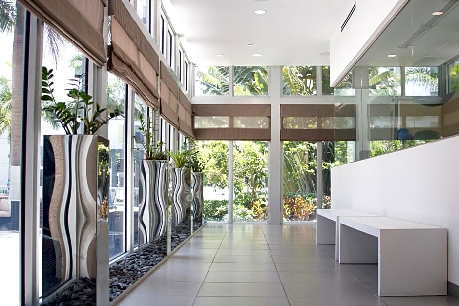 Element Miami Doral