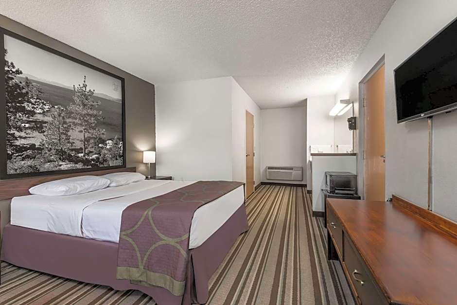 Super 8 by Wyndham Fernley