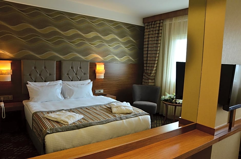 Adranos Hotel