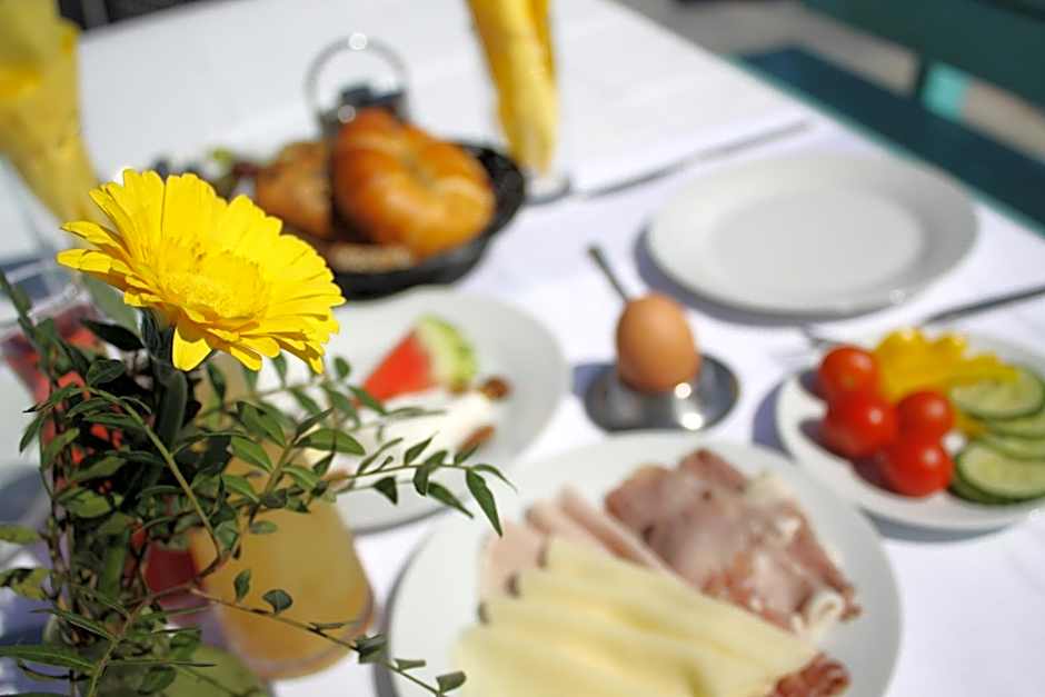 Pension Waldhof am Stubenbergsee