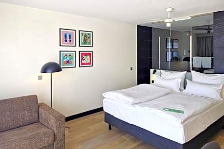 Premium Queen Room with sofa bed