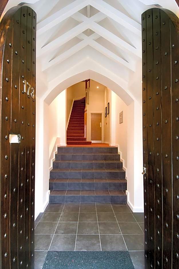 St James House Serviced Apartments