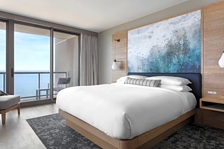 Panoramic, Guest room, 1 King, Ocean facing view, Balcony