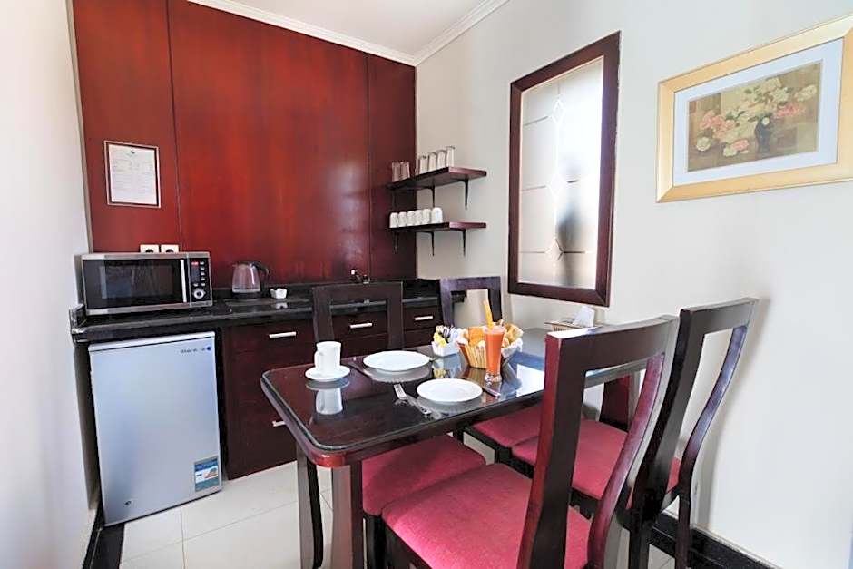 Golden Ocean Marina Hotel