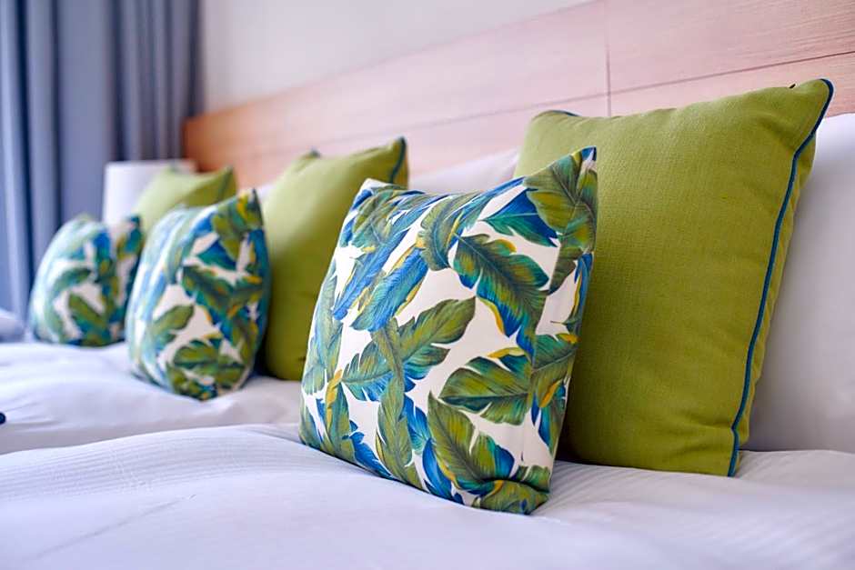 Royal View Hotel Churaumi