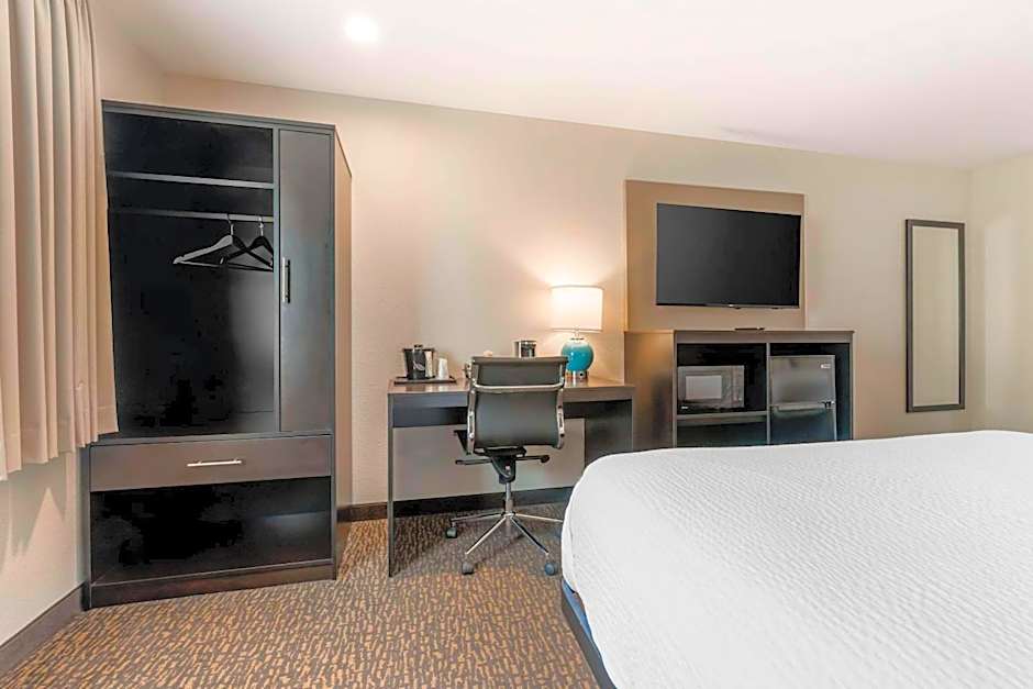 Sleep Inn & Suites