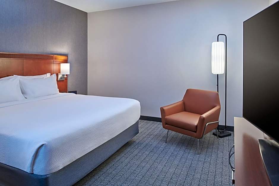 Courtyard By Marriott Detroit Livonia