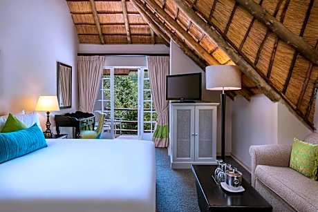 Superior Signature Room King Bed