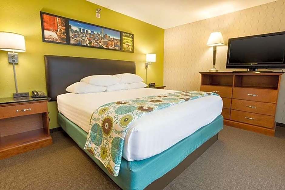 Heritage Inn Suites Houston/Sugar Land, Trademark by Wyndham
