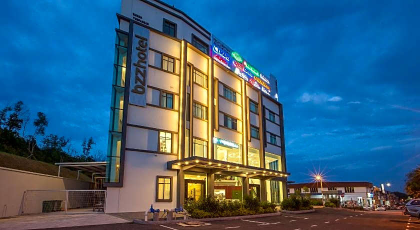 Bzz Hotel Skudai