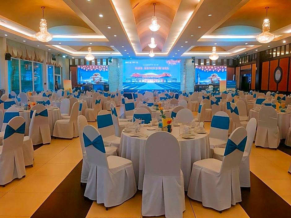 Century Riverside Hue Hotel