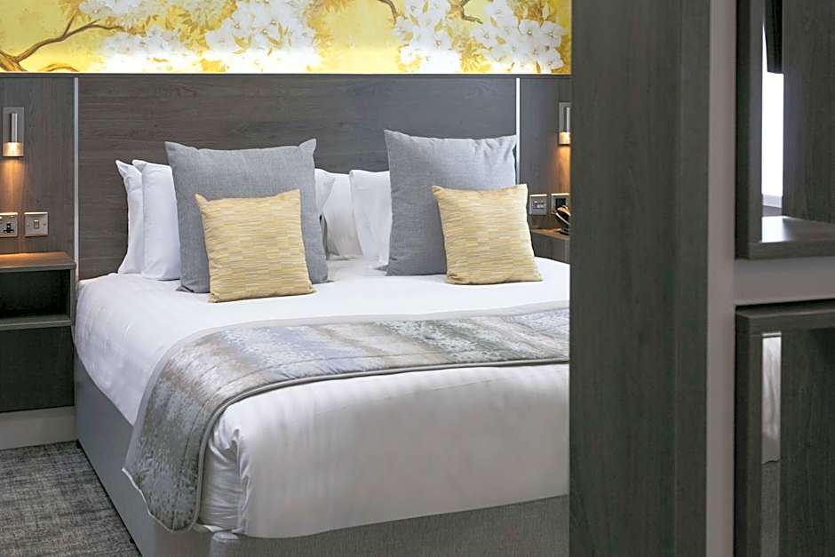 Barton Manor Hotel & Spa; BW Signature Collection