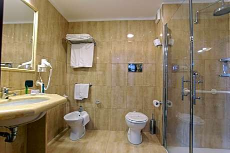 Double or Twin Room - Disability Access