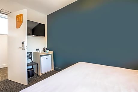 Nightcap at Chardons Corner Hotel