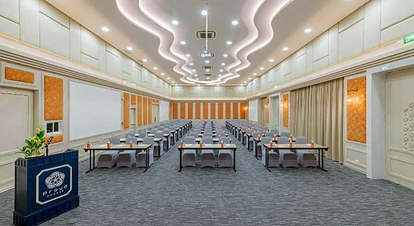 Proud Phuket Hotel (SHA Plus)