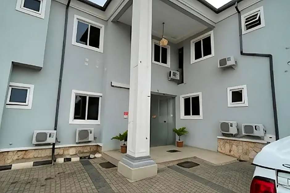 Eleventh House Hotel and Suites