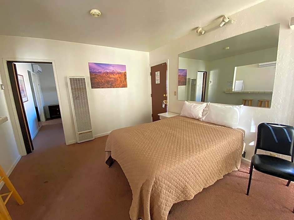 Bristlecone Motel